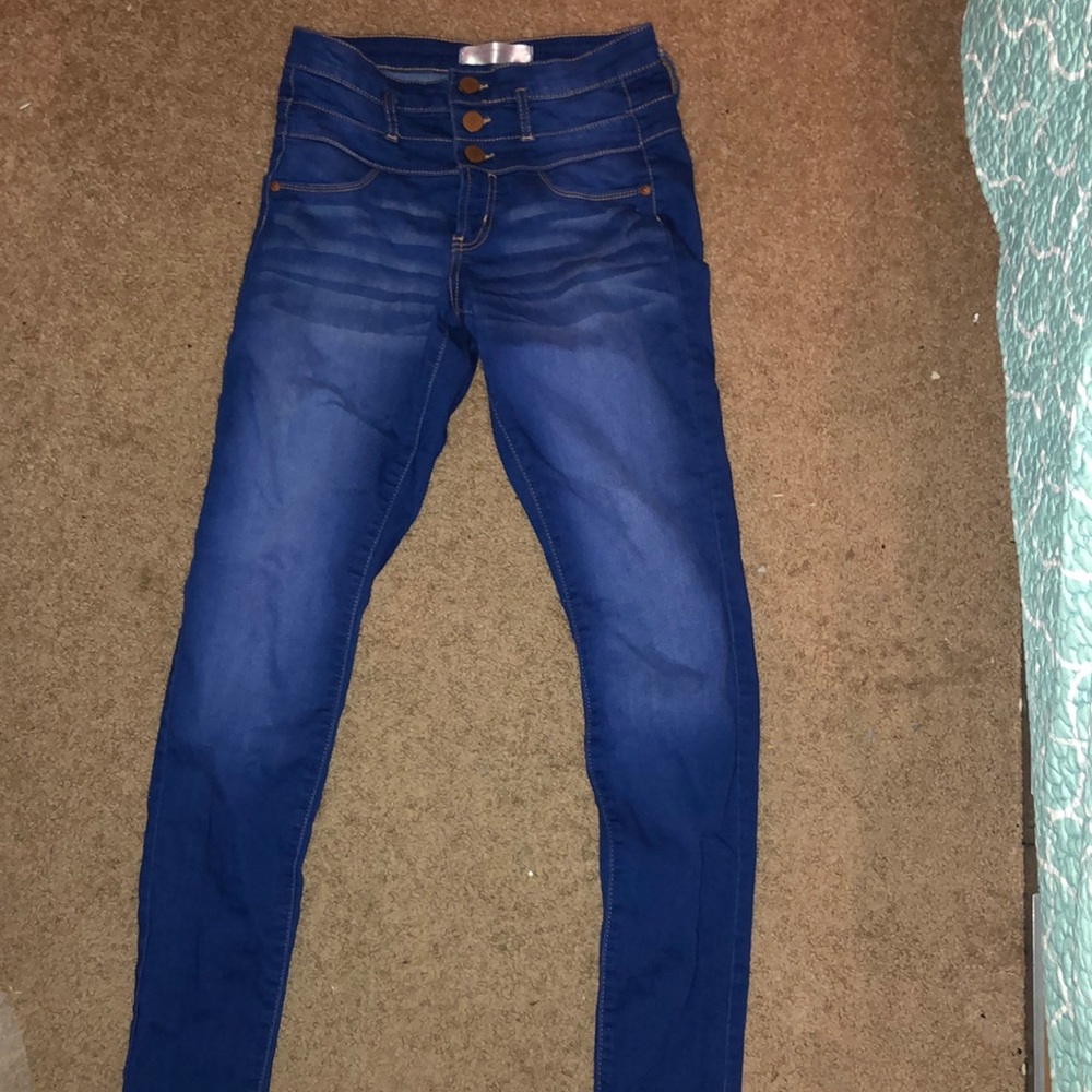 High Waisted Jeans
